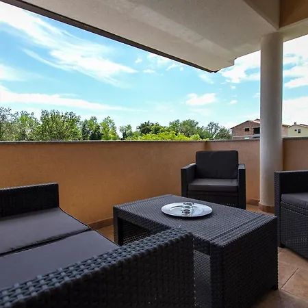 Holiday Home Nedescina Nedescina