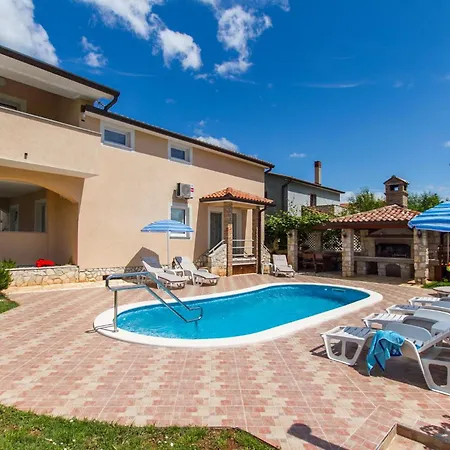 5 Bedroom Stunning Home In Nedescina Holiday home Nedescina